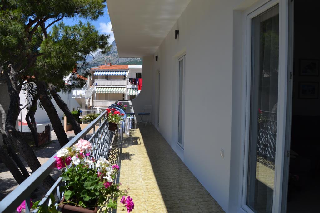 17 Pines Apartment Makarska Exterior photo