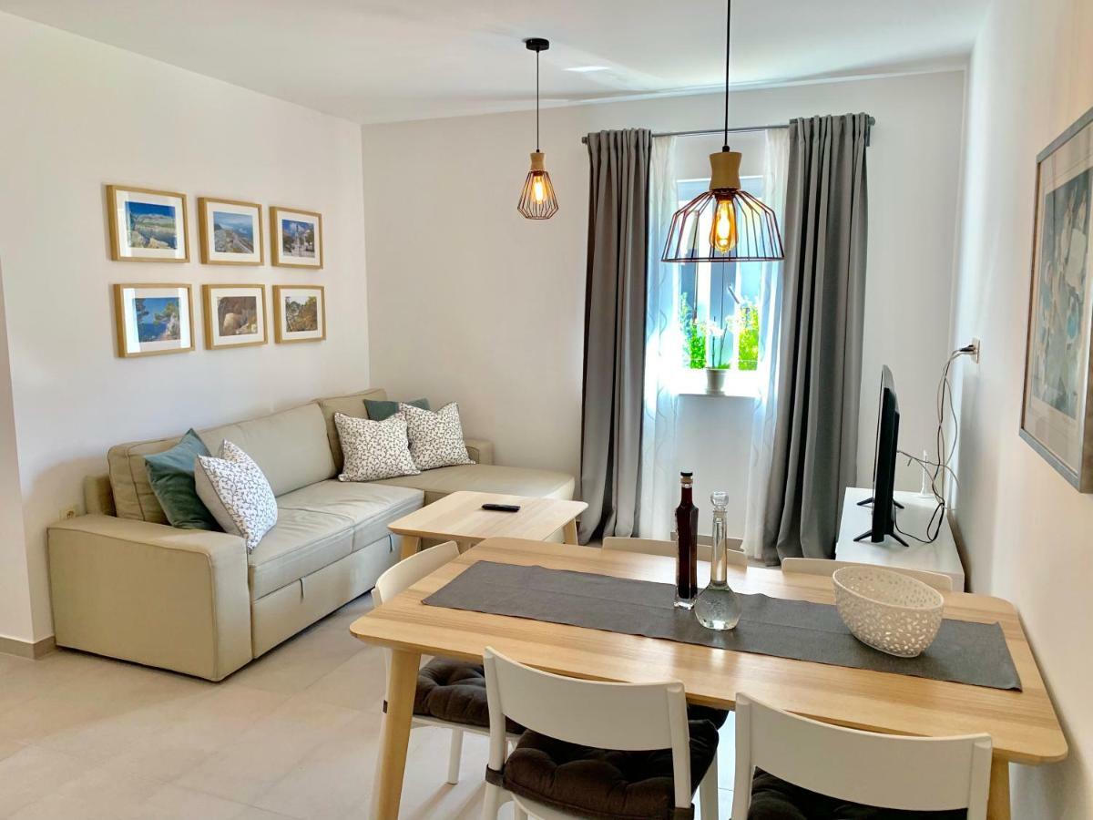 17 Pines Apartment Makarska Exterior photo